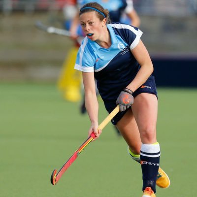 Profile Picture of Zoe (@ZoeLeach5) on Twitter