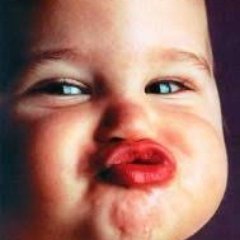 Profile Picture of Kissy Face (@dark_laughter) on Twitter