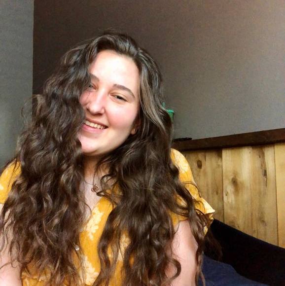 Profile Picture of Jade Gordon (@jadegordon806) on Poshmark