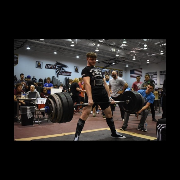 Profile Picture of Andrew Trypus (@djandrew142) on Poshmark