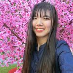 Profile Picture of 𝐂𝐫𝐲𝐬𝐭𝐚𝐥 𝐋𝐢𝐦 (@crystallim321) on Instagram