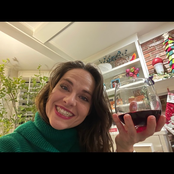 Profile Picture of Jessica Jorns (@jjornsy85) on Poshmark