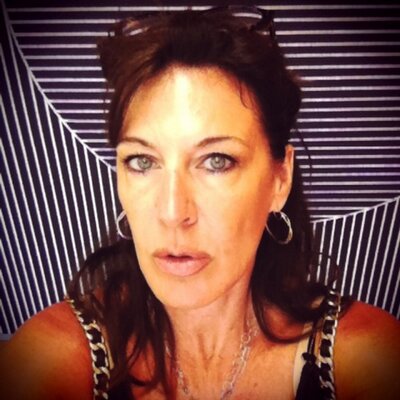 Profile Picture of Laura DePasquale (@snottysomm) on Twitter