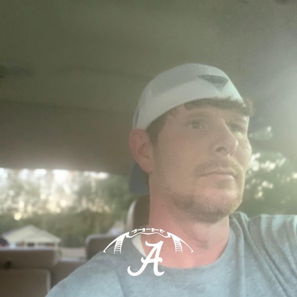 Profile Picture of Matthew Puckett (@matthewpuckett) on Poshmark