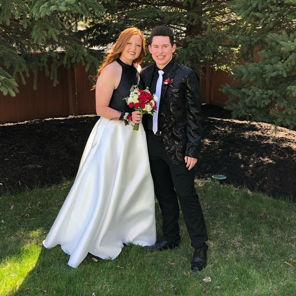 Profile Picture of Jordan Albright (@jalbright15) on Poshmark