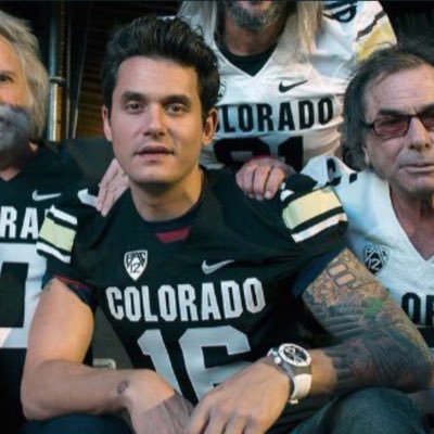 Profile Picture of Jonathan Holcomb (@Jholcomb33) on Twitter