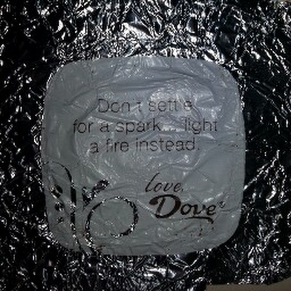 Profile Picture of Amanda Davich (@amandadavich) on Poshmark