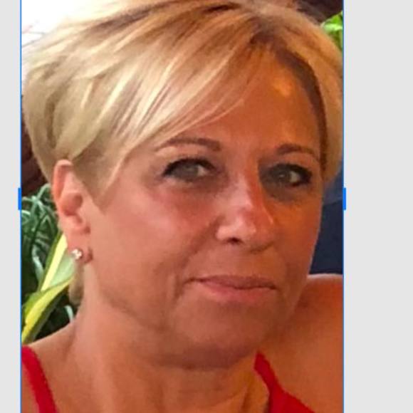 Profile Picture of Doris Mazer (@dmazer920) on Poshmark