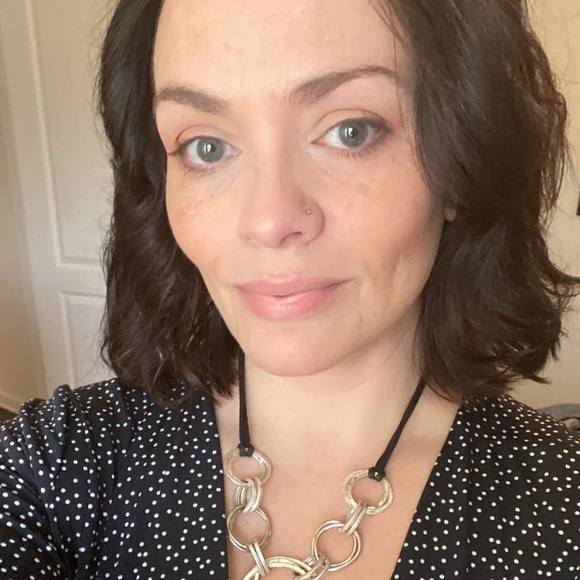 Profile Picture of Cheryl Best (@cbmagin) on Poshmark