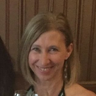 Profile Picture of Pamela Rochelle (@PamYogaGirl) on Twitter