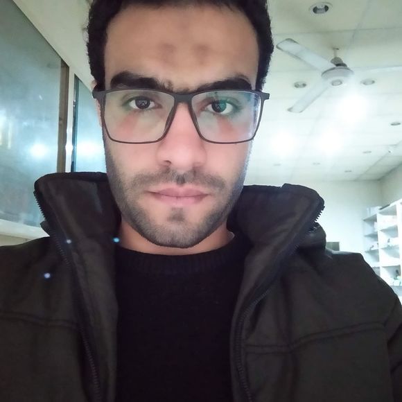 Profile Picture of Eslam Mohamed (@eslam) on Poshmark