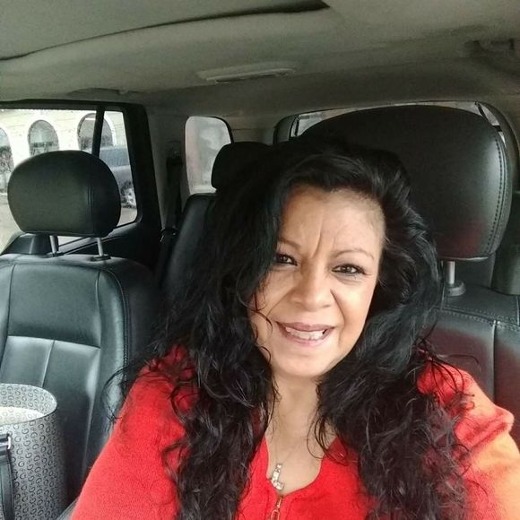 Profile Picture of Mercedes Harast (@mercedes53) on Poshmark