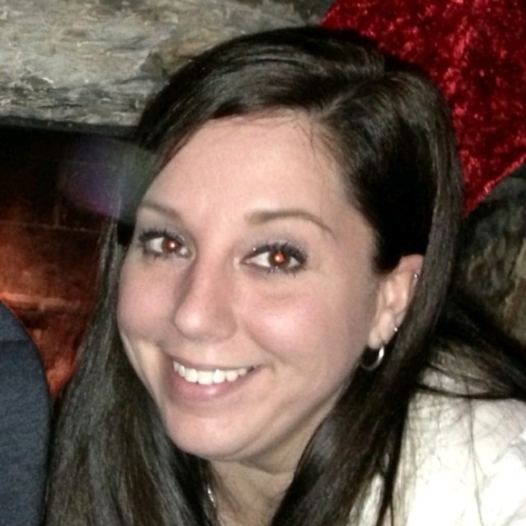 Profile Picture of Kara Celani (@karacelani) on Poshmark