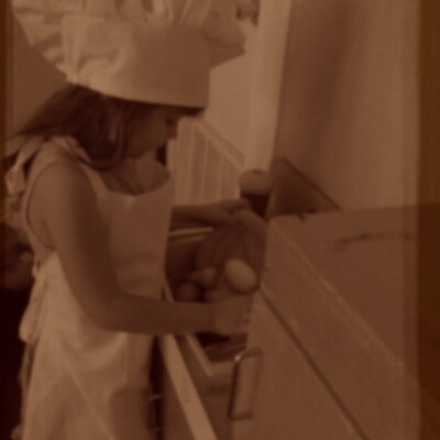 Profile Picture of Olivia Figueroa (@daydreamingchef) on Twitter