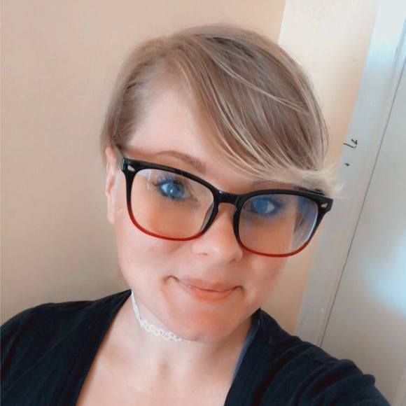 Profile Picture of Kate'lyn Tylor (@katelyn143tylor) on Poshmark