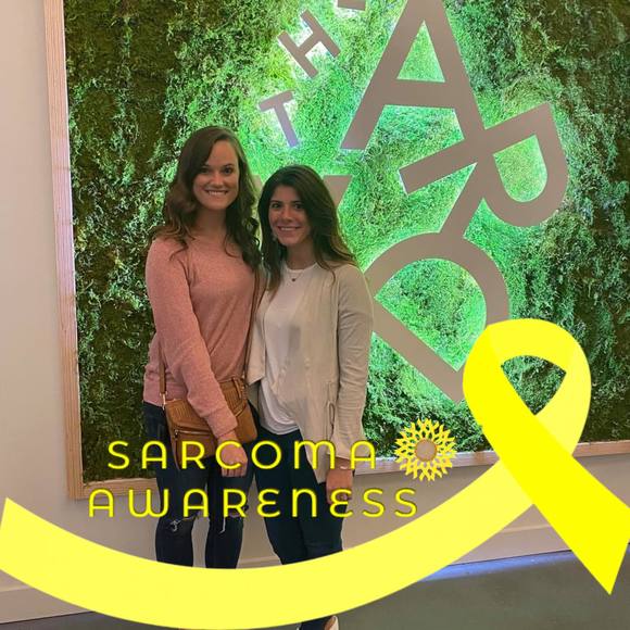 Profile Picture of Kelli Hollenkamp (@likel4uk) on Poshmark