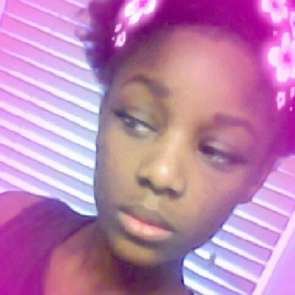 Profile Picture of Kenisha Bryant (@not_krnisha) on Poshmark