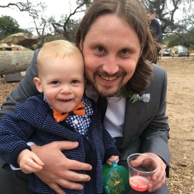 Profile Picture of Rob Burnett (@Dinodoodle) on Twitter