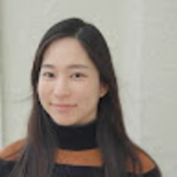 Profile Picture of Gina Horiuchi (@ghoriuchi) on Poshmark