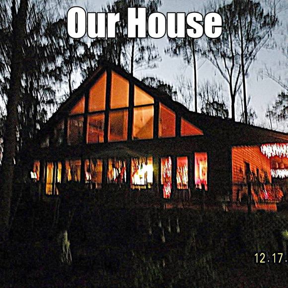 Profile Picture of Dolly Mitchell (@sootys) on Poshmark