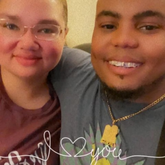 Profile Picture of Amber Thomas-wickson (@atwickson) on Poshmark