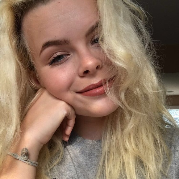 Profile Picture of Bree Erickson (@breeligion) on Poshmark