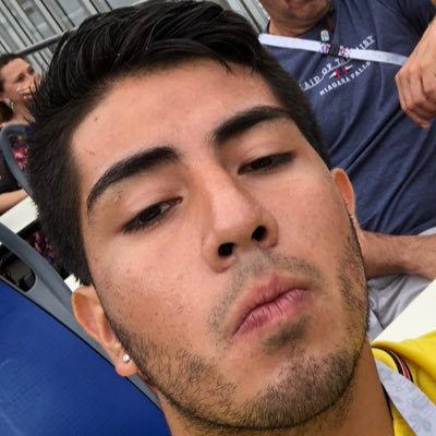 Profile Picture of Emmanuel Castillo (@castillo6emm) on Twitter