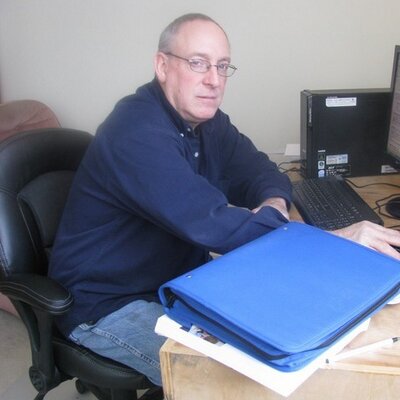 Profile Picture of Larry Langley (@letmypplgo) on Twitter