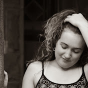 Profile Picture of Heather Mulhern (@heathermulhern723) on Youtube