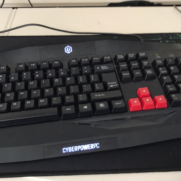 Profile Picture of Chase Robinson (@chaserobinson12) on Poshmark