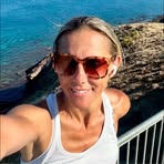 Profile Picture of Carly Heinrich (@legs.heinrich) on Facebook