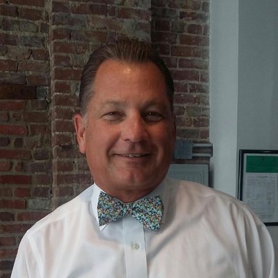 Profile Picture of Barry Esslinger (@Casualsommelier) on Twitter