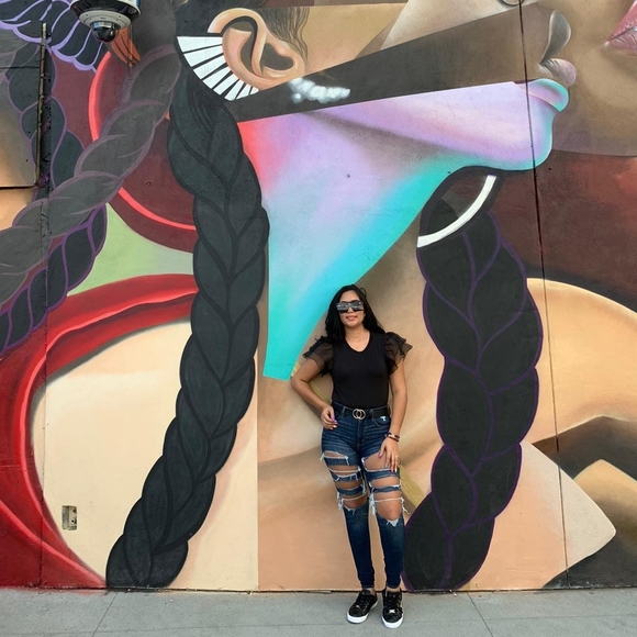 Profile Picture of Marienny Rodriguez (@marienny_r) on Poshmark