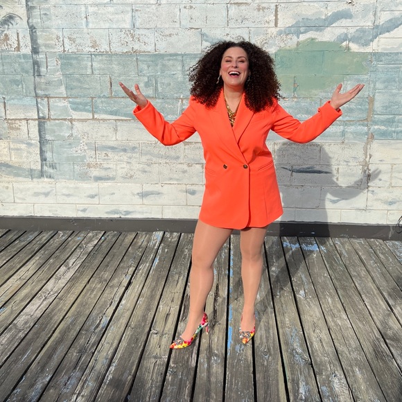 Profile Picture of Christine Toye (@christine2toye) on Poshmark