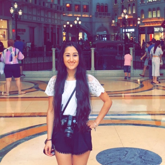 Profile Picture of Clarissa Gamboa (@clarissageeh) on Poshmark