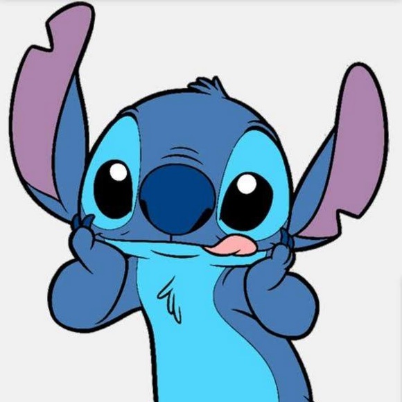 Profile Picture of Justine Wolley (@ayeitzmeerket) on Poshmark