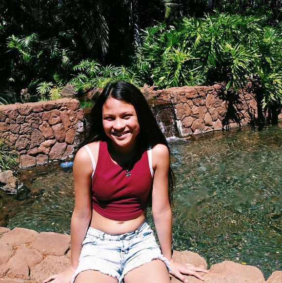 Profile Picture of Joelle Galariada (@joellegalariada) on Poshmark