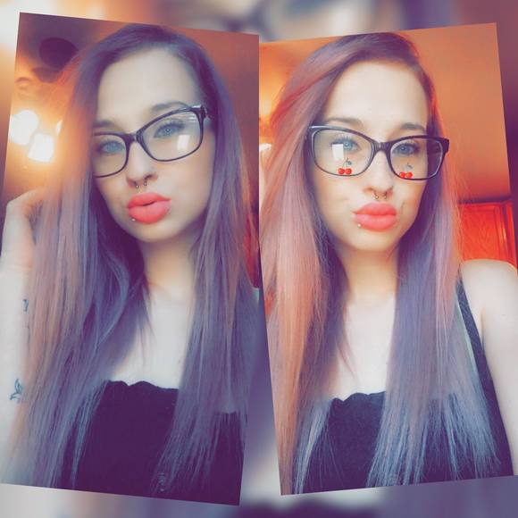 Profile Picture of Julibeth Nannie (@julibethwells) on Poshmark