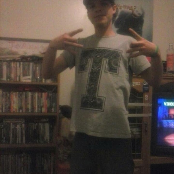 Harle Michael - Poshmark Profile Picture of Harle Michael (@harlem1993) on Poshmark