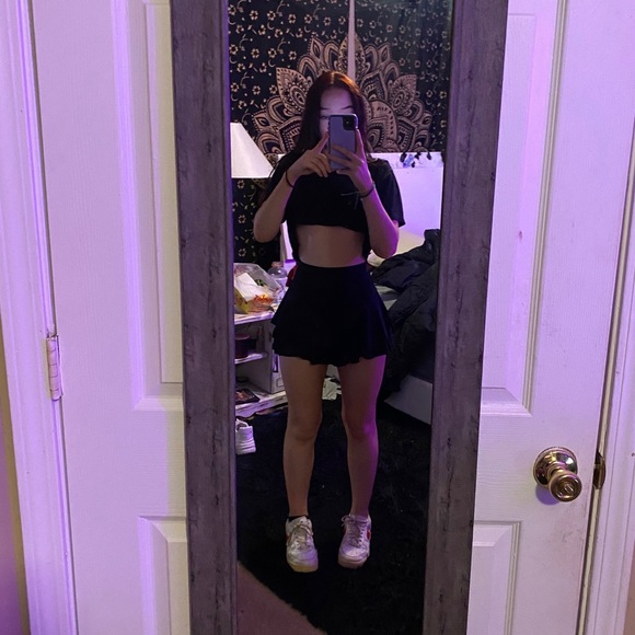 Profile Picture of Alease Pethel (@aleasepethel) on Poshmark