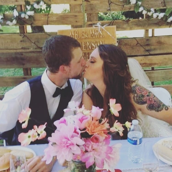 Profile Picture of Hailey Hudson (@haileyhudson) on Poshmark