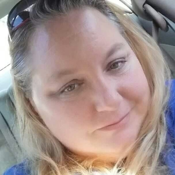 Profile Picture of Debbie Baker (@debbiencorrina) on Poshmark