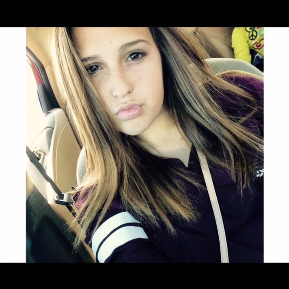 Victoria Schinke - Poshmark Profile Picture of Victoria Schinke (@vicschinke24) on Poshmark