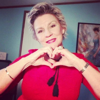 Profile Picture of Paula Douglas (@pauladouglas518) on Twitter