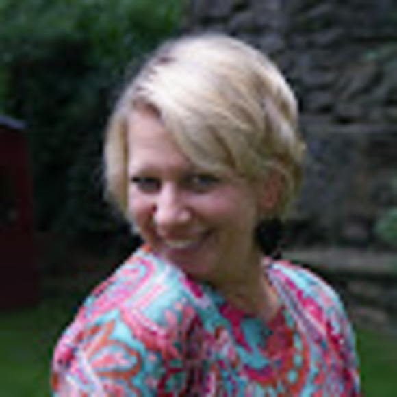 Profile Picture of Ingrid Busson (@ibusson) on Poshmark