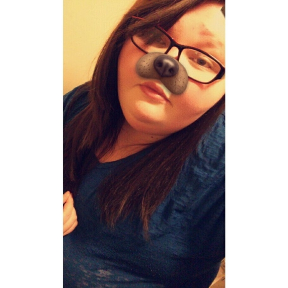 Profile Picture of Chassity Wetsch (@chassitywetsch) on Poshmark