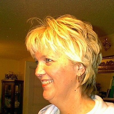 Profile Picture of Robin McCloud (@@BobbiBird) on Twitter