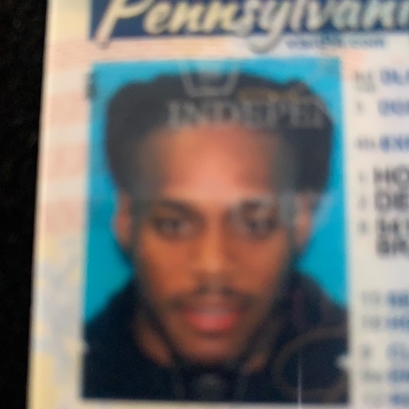 Profile Picture of Derrick Holliday (@holliday2317) on Poshmark