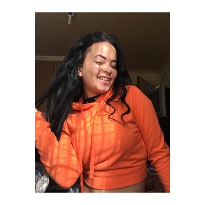 Profile Picture of Simone Morrow (@SimoneMorrow19) on Twitter