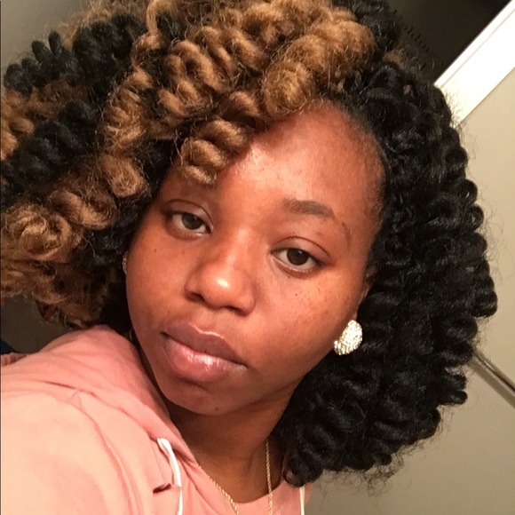 Profile Picture of Quenishia Harvey (@quenishiaharvey) on Poshmark